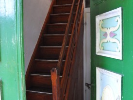 Zugang über Treppe